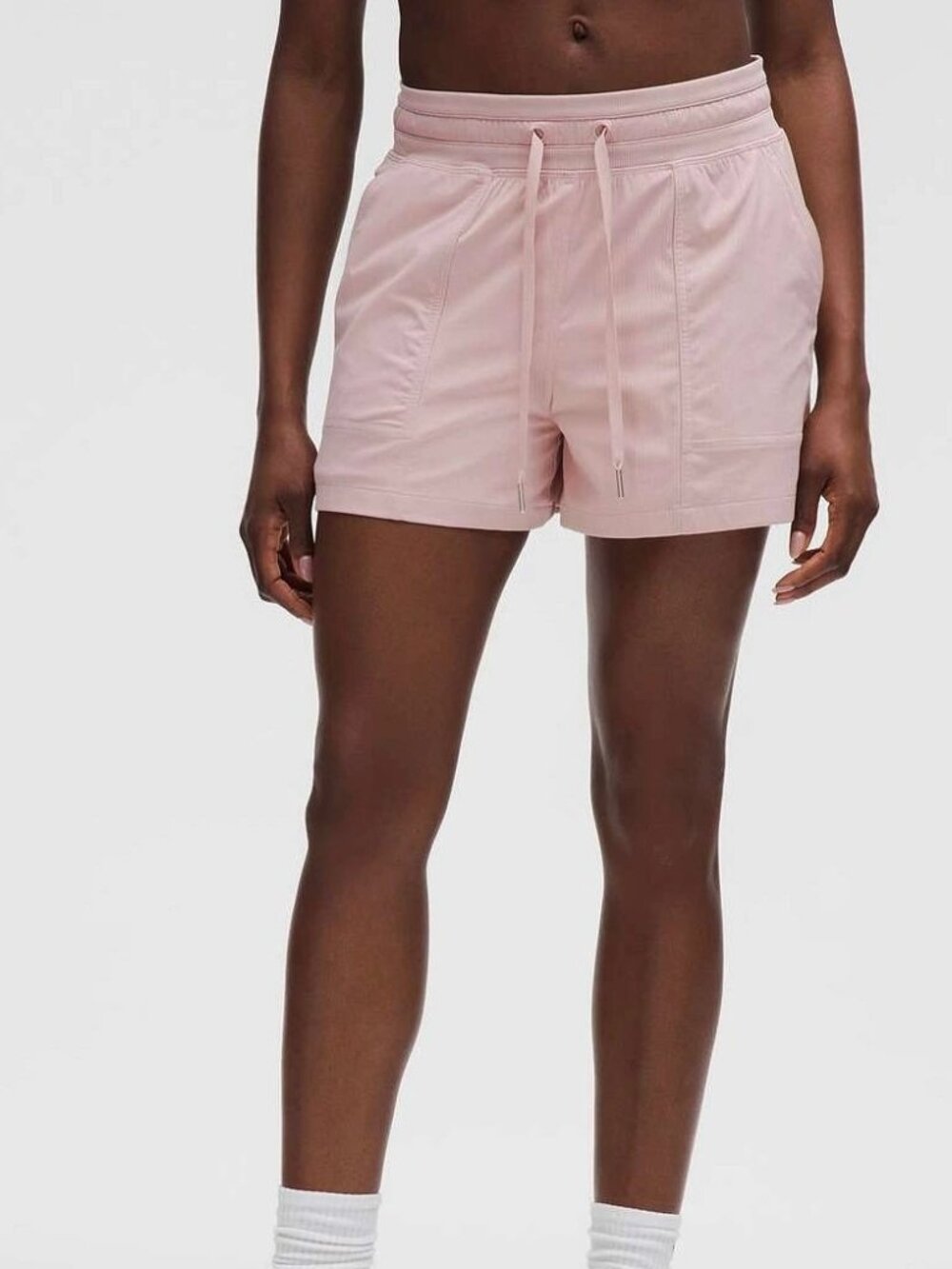 LULULEMON women's studio dance shorts size 6